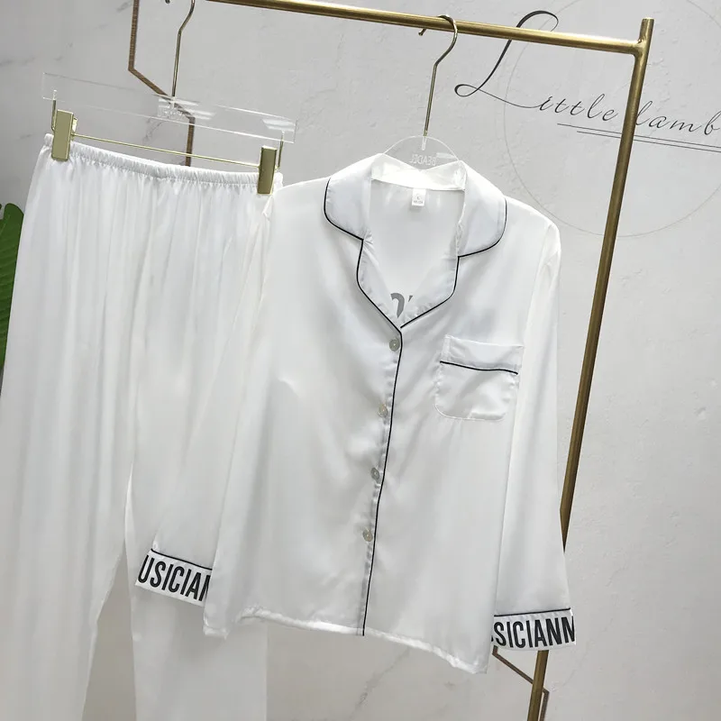 

New Pajamas Ladies Spring And Autumn Ice Silk Long Sleeve Suit Thin Cartoon Lapel Silk Home Service