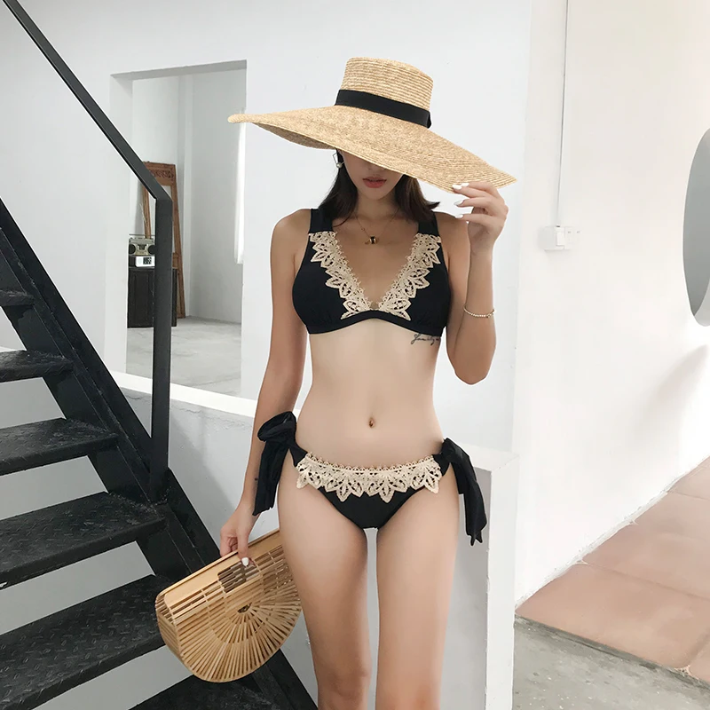 

Women's bikini Europe and America island vacation lace deep V sexy split bikini three point bikini swimwear women's crop top