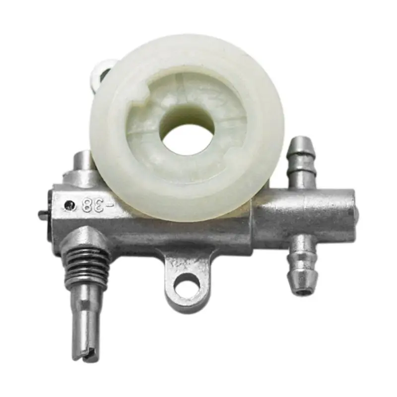 2500/3800 Chainsaw Spare Parts Chainsaw Oil Pump With Worm Drive Gear