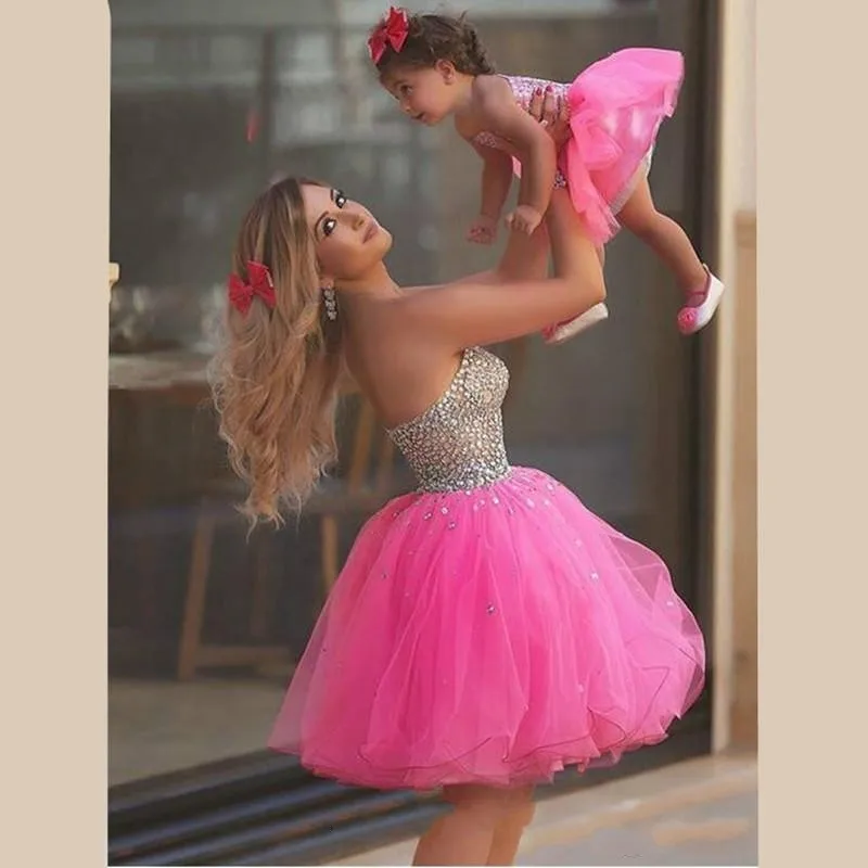 mother-and-daughter-matching-pink-homecoming-dresses-a-line-beaded-short-women-wear-evening-prom-party-dress-for-mother-dress-plus-size (1)_conew1