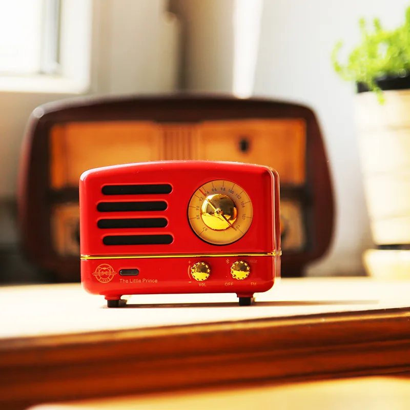 Radio Speaker Retro Portabel 