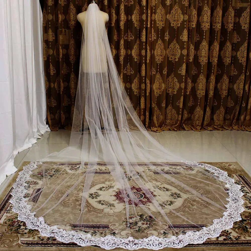 

New Arrival Partial Lace Edge Wedding Veil 3 Meters Bridal Veil with Comb Cathedral Veil for Bride Wedding Accessories