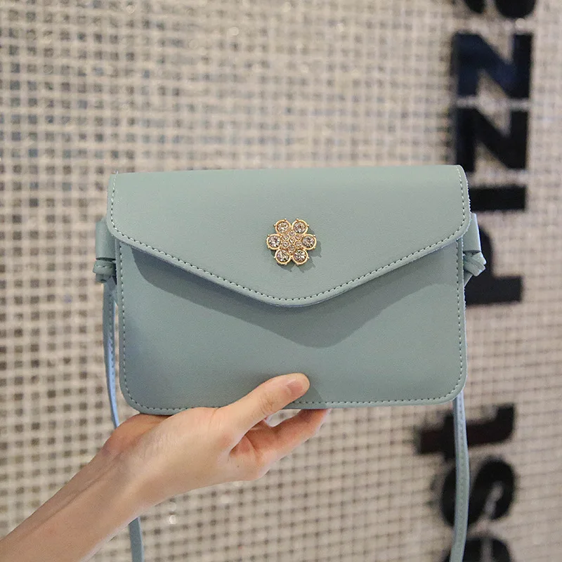

2019 New Small Bag Female Tide Korean Fashion Joker Shoulder Messenger Bag Texture Flower Bag
