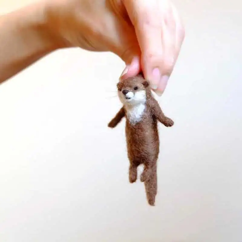 Needle felting kit wool felting kit needle felting painting kit material no finish DIY kits pick up lovely Akita dog cat panda raccoon rabbit animal wool needle felting package