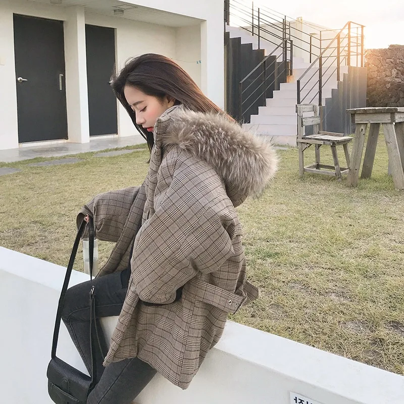 

Photo Shoot Main Push CHIC Vigorous GIRL'S Coffee Plaid Mid-length Waist Hugging Hooded Large Fur Collar Pike Cotton Coat