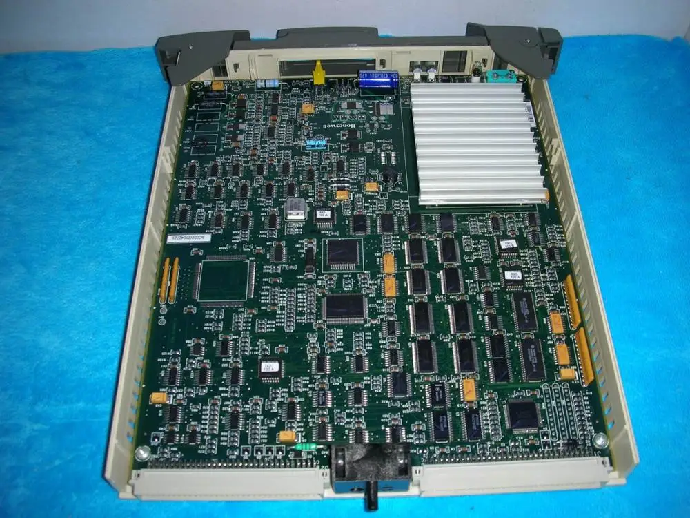 1 шт. используется Honeywell 51309276-150 в коробке