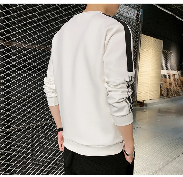 0_9_2076447064347571857