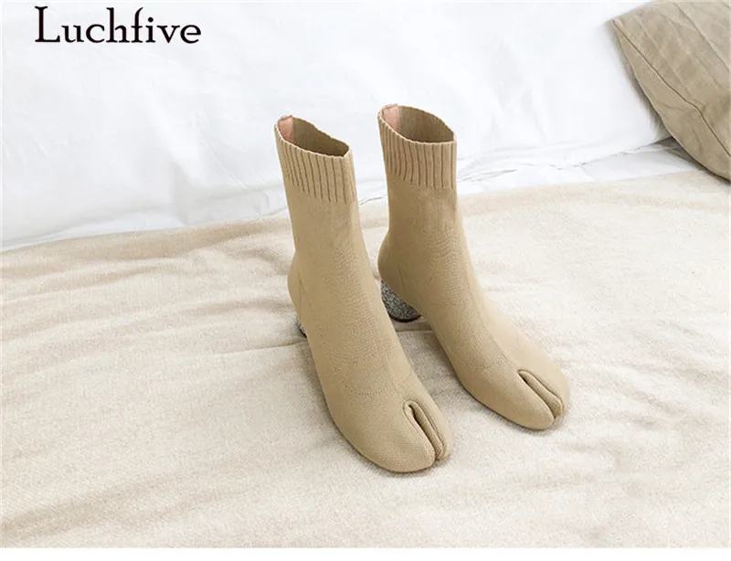 633ac87e1f759efbcbc9341e94b8b03a_O1CN01l7tLHE1RLYIsreTnA_!!1900562095