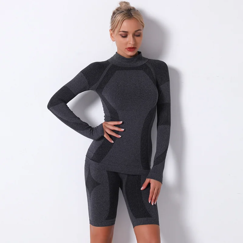 

High Quality Seamless Knitted Striped Sports Yoga Two Piece Outdoor Sports Fitness Yoga Clothes In Stock