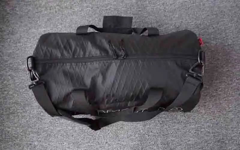 

Discounted Black Duffle bag travel bag