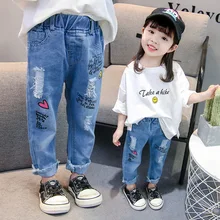 Осенняя одежда новые стильные джинсы в Корейском стиле с дырками и сердечками для девочек детские штаны Чистый хлопок