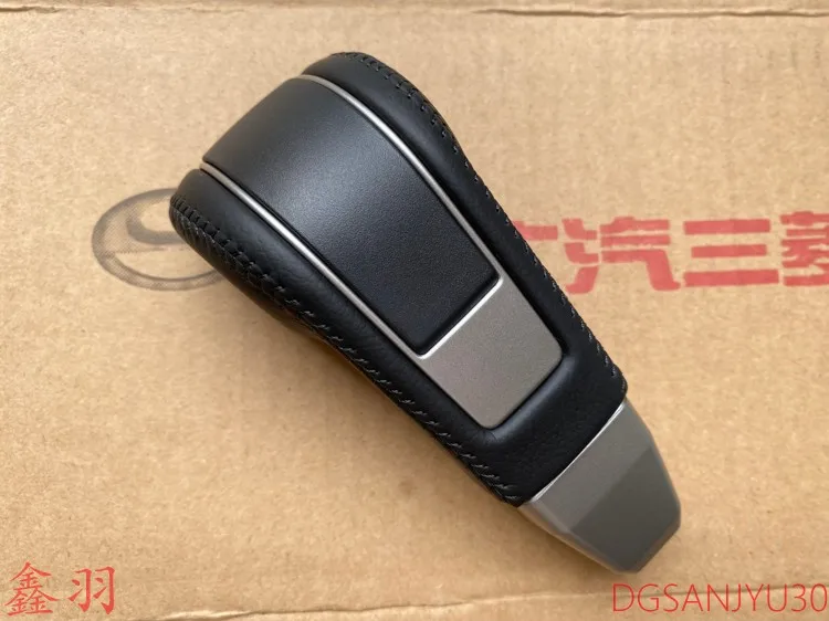 PAJERO V93V97V87 PAJERO SPORT2 KH0W GEARSHIFT LEVER BLACK LEATHER KNOB car gear shift knob