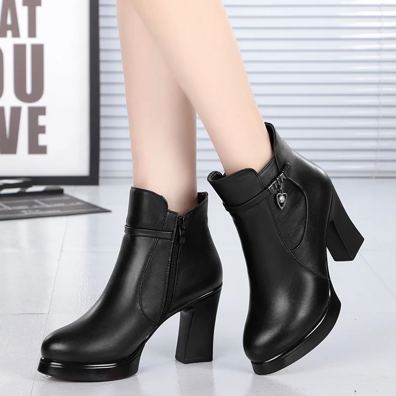 

Seven-Color Choose Europe And America Martin Boots 2019 Autumn And Winter New Style Thin Heeled High Heel Shoes Martin Boots WOM