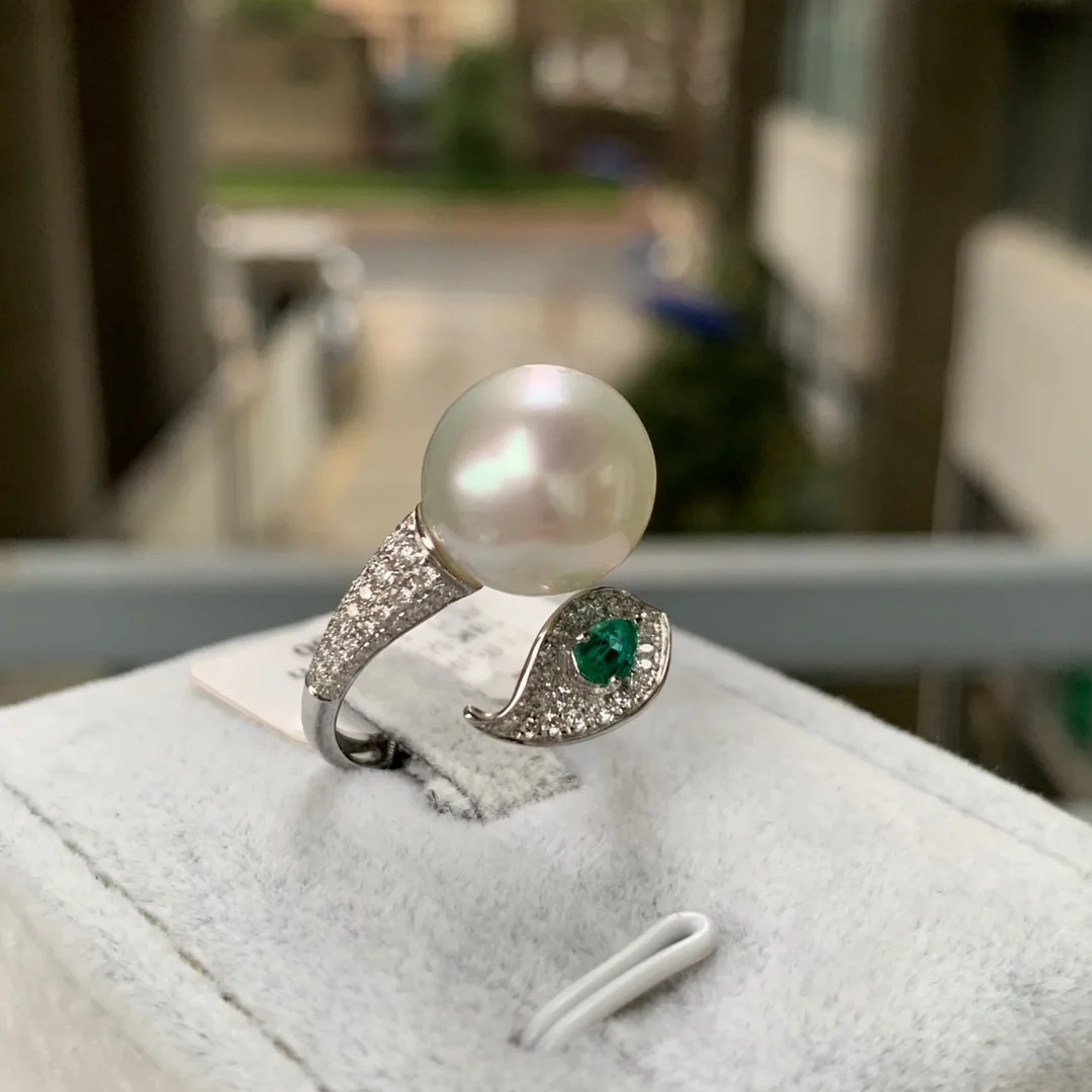 Рисунок 6 - Кольцо женское из белого золота 18 карат