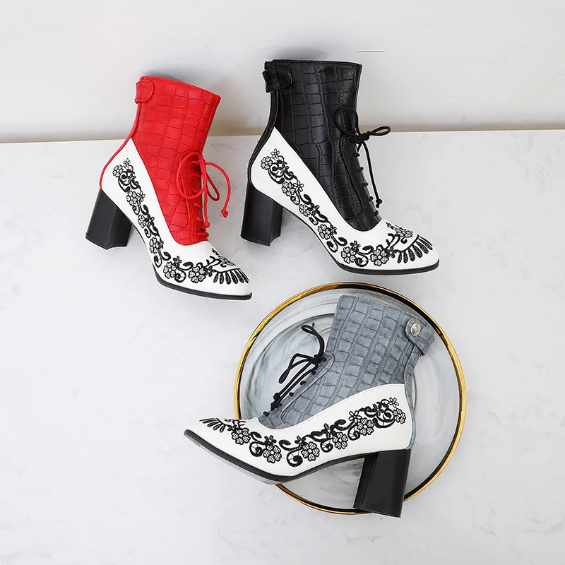 11803899184_1390563750