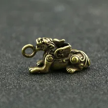Ретро ручной работы Твердые Латунные приносящие удачу зверь Кирин брелок с изображением пиксиу кулон для мужчин и женщин творческие медные мифические создания Pendan