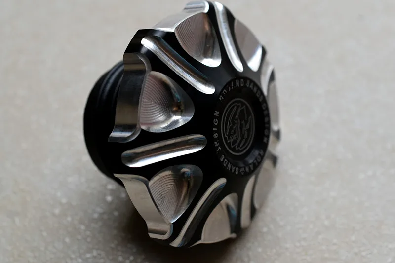 

Motorcycle CNC Aluminum Fuel Gas Tank Decorative Oil Cap for Harley Davidson Sportster XL 1200 883 X48 Dyna