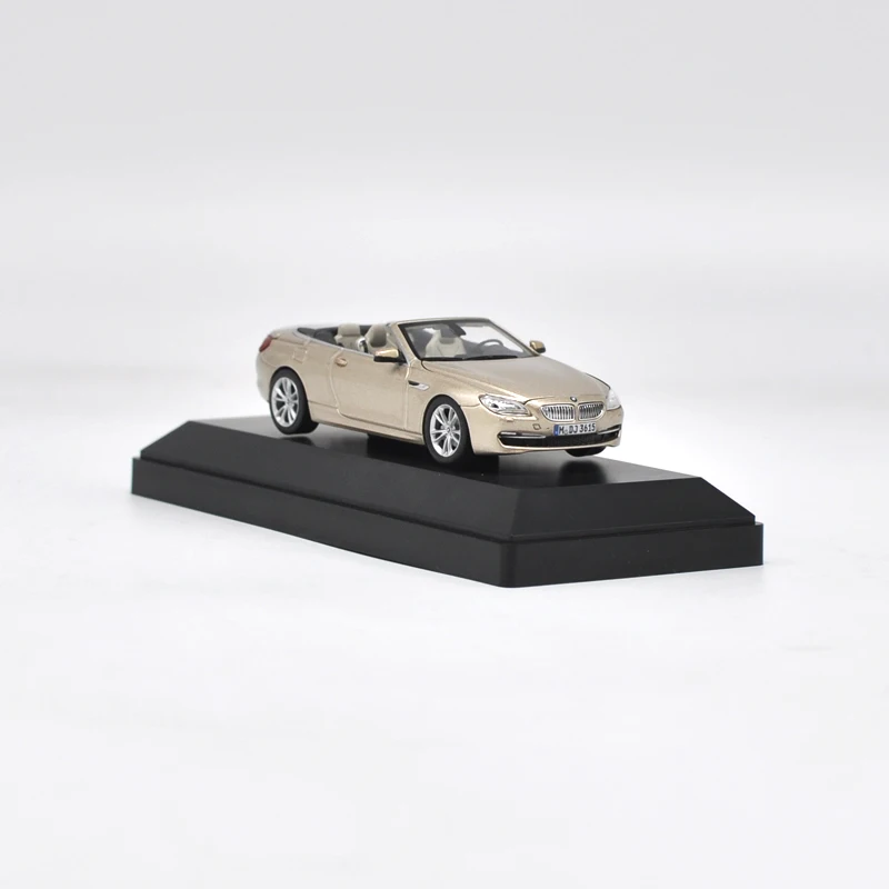 Модель автомобиля из сплава 1:43 650i Coupe статическая металлическая модель с