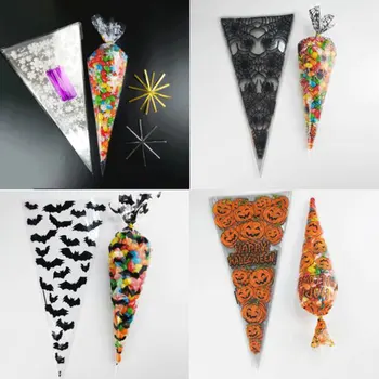 

100pcs Halloween Cone Bag Pumpkin Bat Spider Triangle-shape Candy Bags Halloween Gift Favors Package Treat Or Trick Candy Pocket
