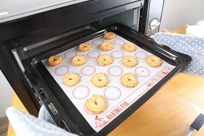 3773816078_208837996