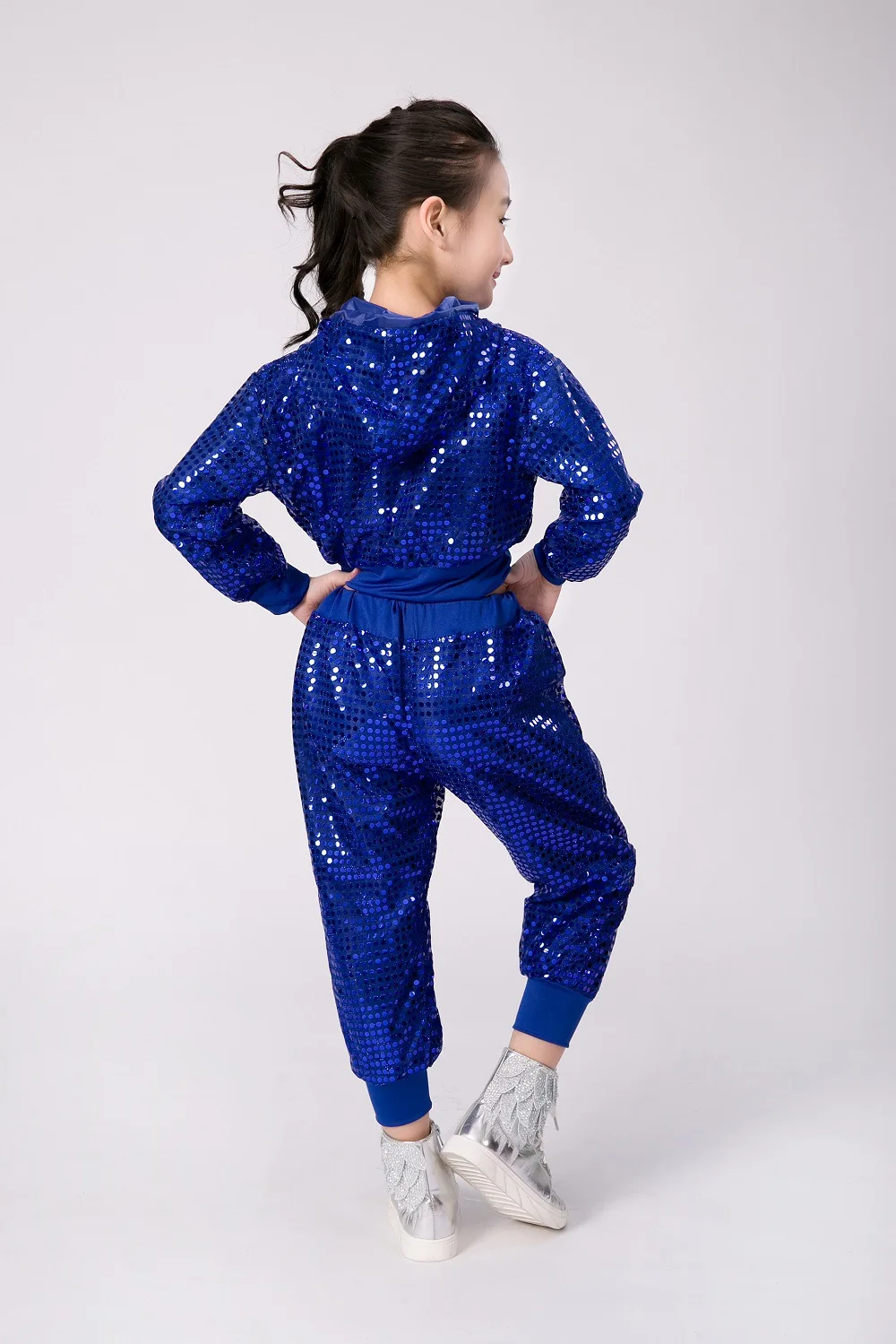 4508120336_1692356014