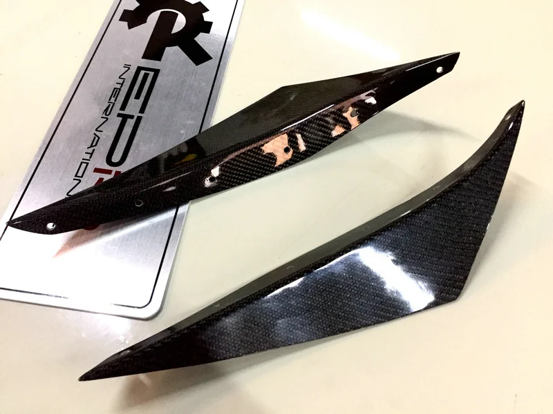 

Car-styling JDM Style Carbon Fiber Front Bumper Canard Glossy Finish Splitter Add On Drift Racing Kit For Nissan Skyline R32 GTR