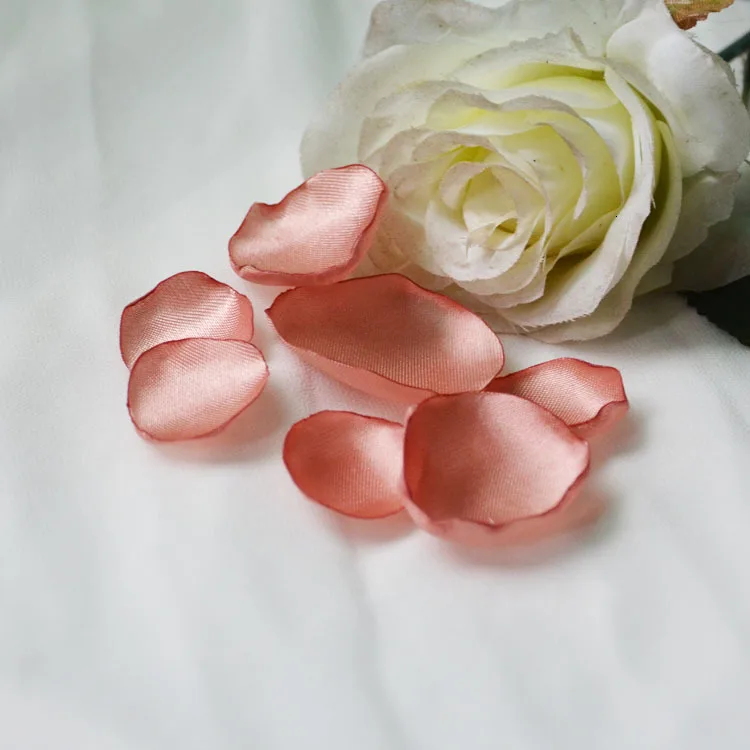 BacklakeGirls Новинка Горячая Распродажа Романтический искусственный цветок Атлас 50 Piceces лепестки роз для украшения свадьбы