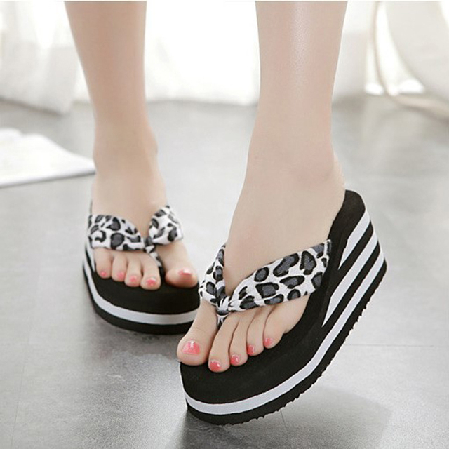 Sandals Women High Heel Zapatillas Summer Shoes Summer Fashion Wedges Slippers Black Pantufa Home Bathing Flip Flops