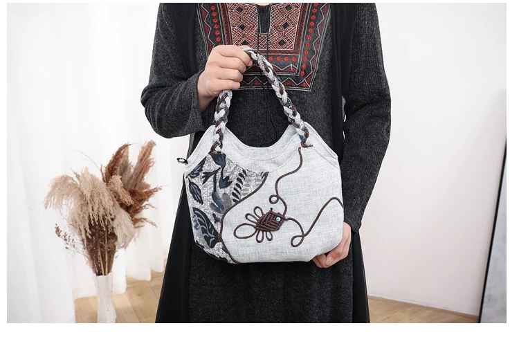 Fashion National string appliques women shopping small handbags!Nice Floral printed lady Day clutches All-match canvas carrier