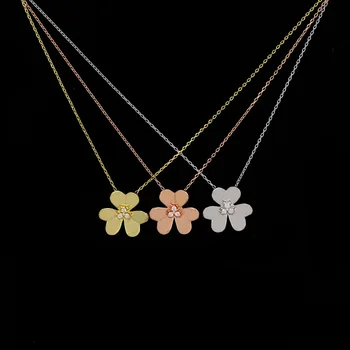 

Fashion necklace sweet personality exquisite three-leaf flower inlaid natural stone jewel jewelry to send gifts for 2019 new hot