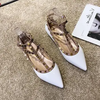 

Women Flats classic 2 T Strap Rivets Dress Shoes Patent Leather Ankle Strap Rivet Sandals Black Ladies Fashion Designer Shoes