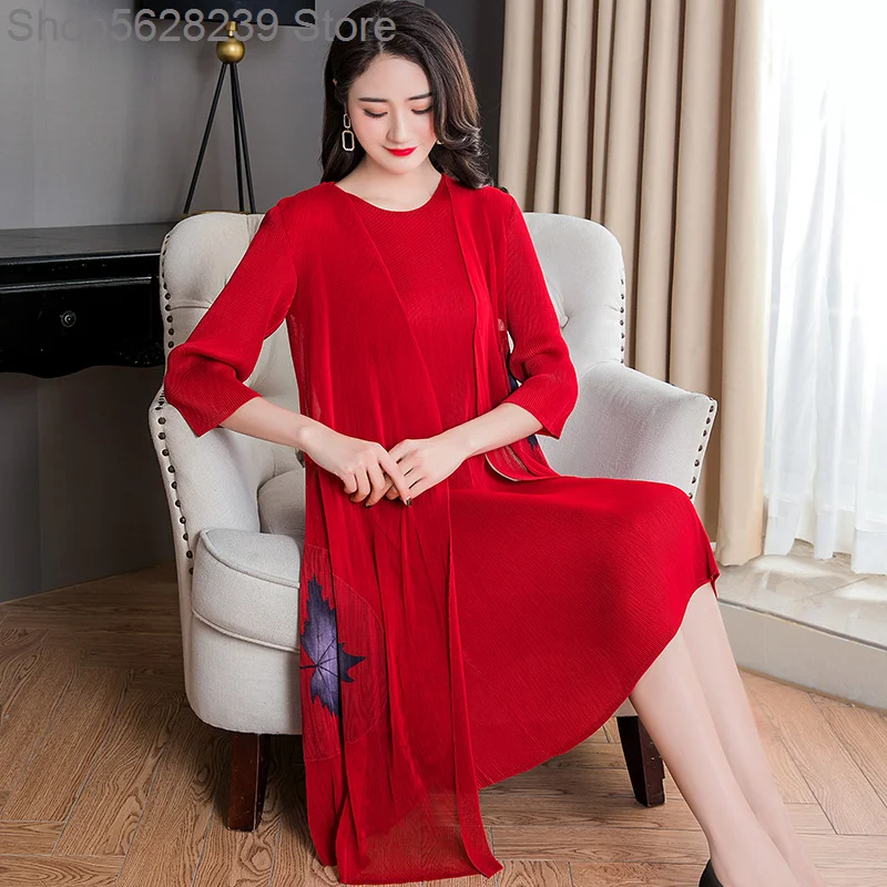 

2020 Seasonal Holiday Two Piece Slim Red Skirt Temperament Loose Printing Covering Belly And Reducing Age Big Size Dress