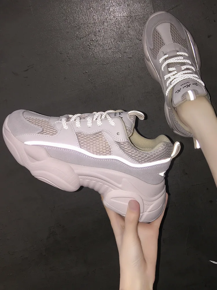 

Online Celebrity xia ji xie New Style Fire 2019 Dad Women's Super Waterproof Versatile Faux Pu Mesh Wisdom Smoked Athletic Shoes