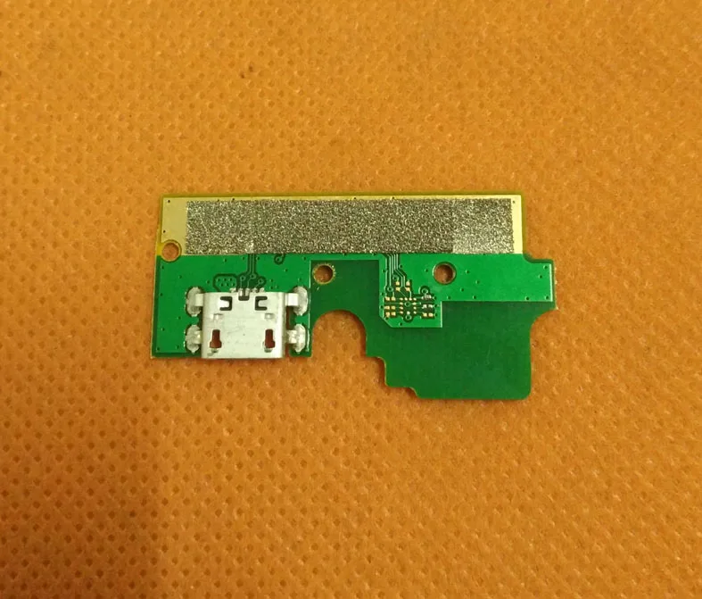 Б/у оригинальная зарядная плата с USB разъемом для HOMTOM HT20 MTK6737 четырехъядерный HD 1280x720