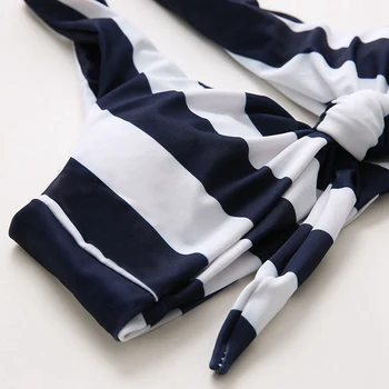 

Striped Chest Knotting Blue and White Striped Split Swimsuit Bow Bikini