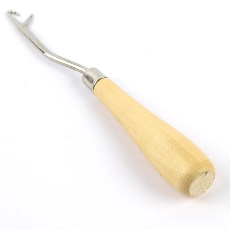 Description Picture 6 of itemHot sale 1Pc Latch Hook Rug Kits DIY Latch Crochet Hook Wooden Handle Needle Puller Tool for Canvas Mat Rug Craft Handmade Tools