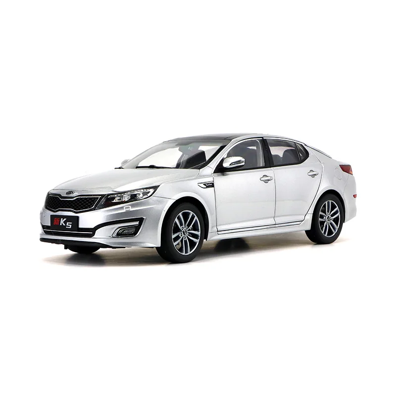 

1:18 Original Car Model, New Generation K5 Simulation Car Model Collection