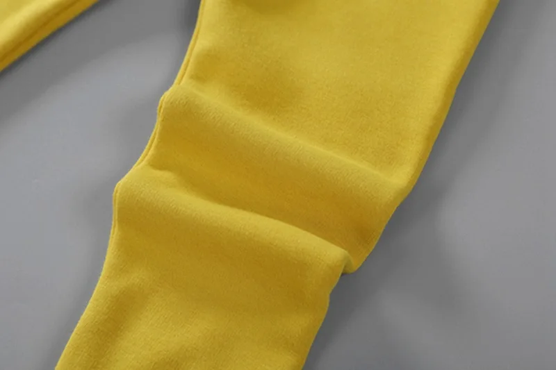 4591203241_383386099