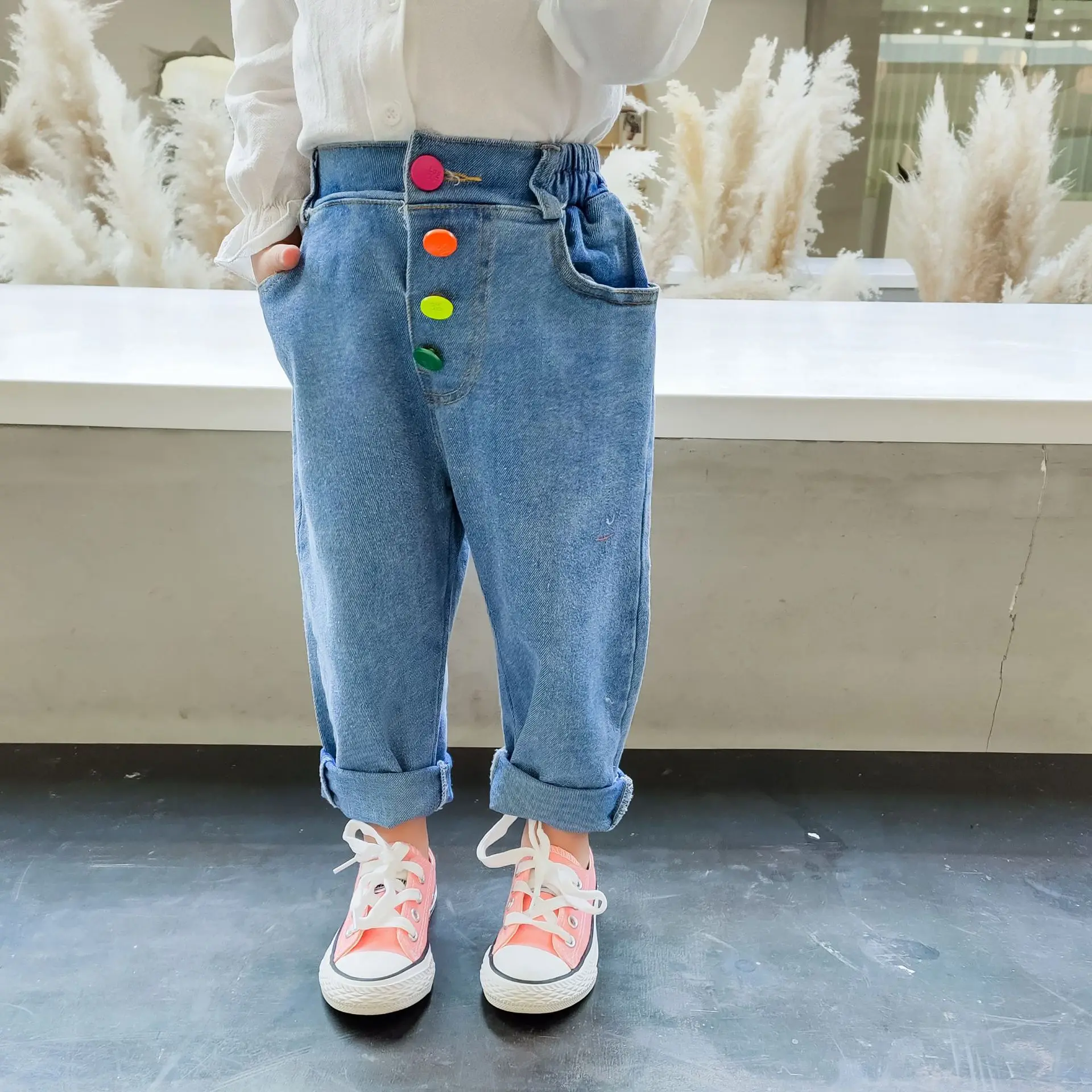Dei Jeans Delle Ragazze 2020 Bambini Vestiti Primavera E L'estate Nuova Moda  Coreana Pantaloni di Colore Dei Jeans di Bottoni Pantaloni di Colore Chiaro  - AliExpress Mother \u0026 Kids