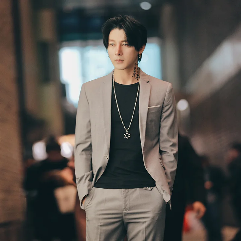 

2019 Korean-style Youth Slim Fit Solid Color Suit Three-piece Set Male Red INS Very Fairy Hair Stylist Cool Suit