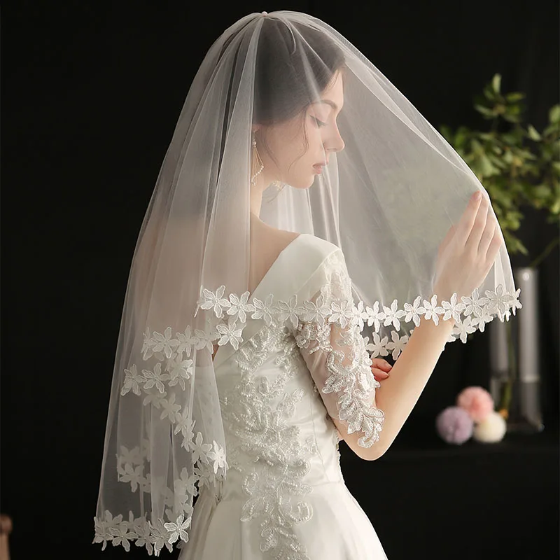 

SLBRIDAL Lace Flower Edge Pearls Wedding Veils With Comb White Bridal Veils Wedding Accessories For Bride Mariage Women
