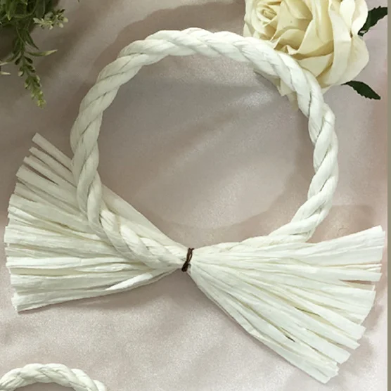 Venta al por mayor de anillos de flores de rafia japonesa para decoración del día del lugar, corona, aldaba para puerta, colgante, plantas para Navidad, Acción de Gracias y hogar