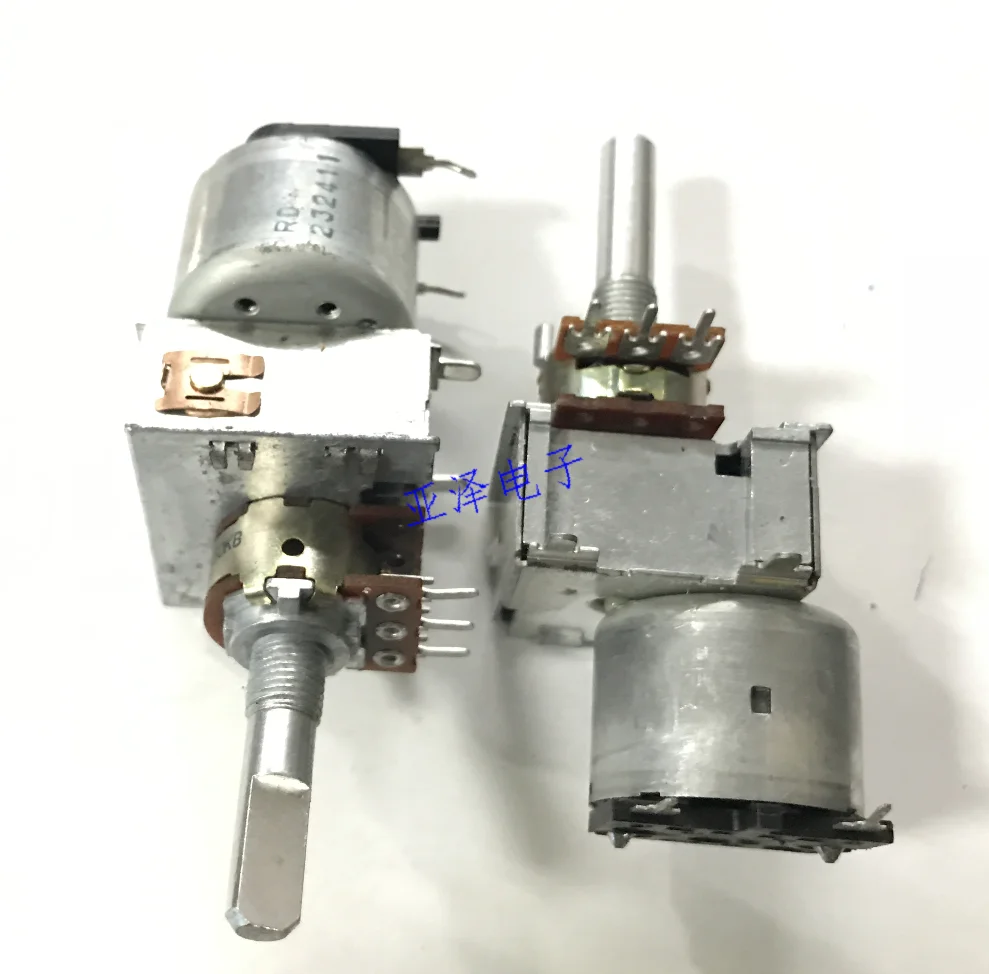 1PCS 148 motor potentiometer B50K shaft length 25MM single row 3 pin 16