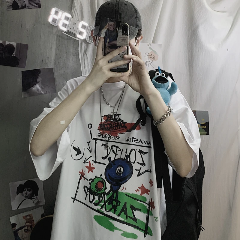 

Summer funny College style Graffiti print plain Tshirt Creative Korean version All-match casual clothes new cartoon Harajuku top