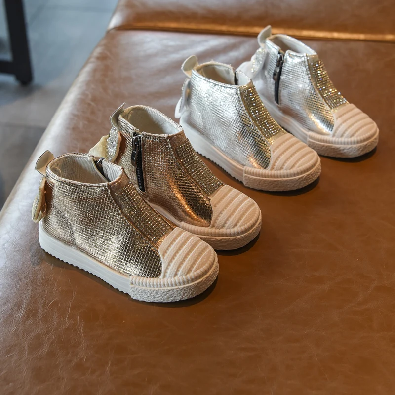 Bakkotie/; Осенняя повседневная обувь для маленьких девочек; модная детская дышащая обувь с бантом; высокие кроссовки; серебристая спортивная обувь для малышей