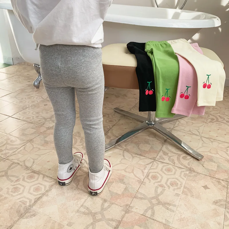 Штаны для девочек; коллекция года; сезон весна; Простые разноцветные леггинсы с вишнями