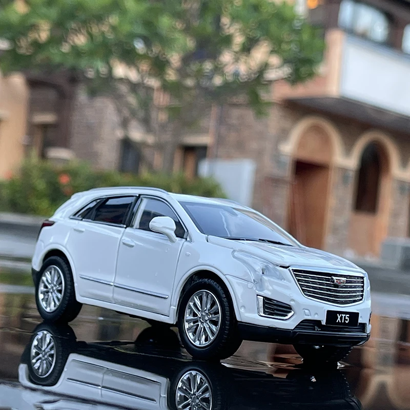 Details about   1:32 Volvo XT5 Alloy Car Collection Model Vehicles Cars Kid Children Gifts Toy 