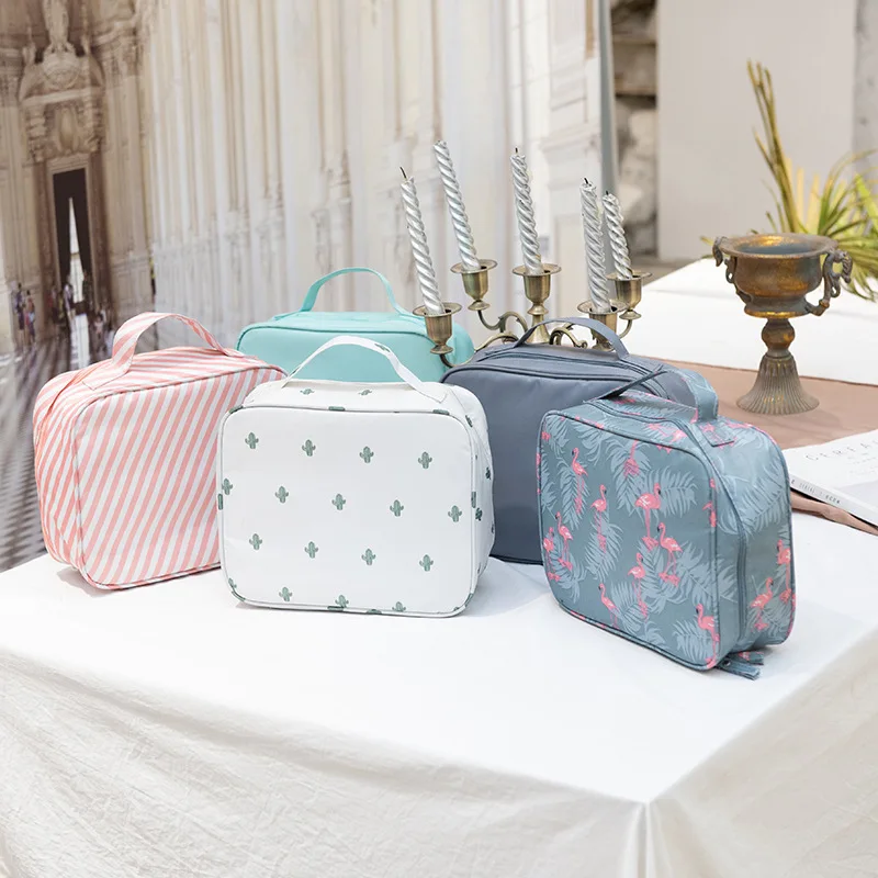 11643687259_1922670248