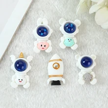 50Pcs Astronaut Charms Creative Flatback Resin Spaceman Pendant For Earring Necklace Diy Making
