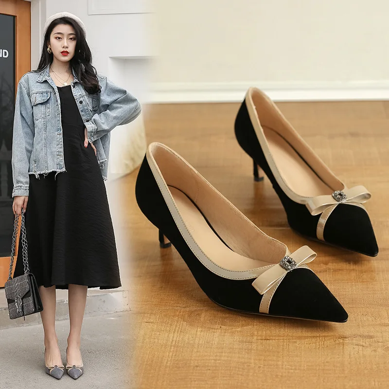 

Gentle Wind Bow Thin Heeled Shoes Women's 2020 Spring New Style Semi-high Heeled Pointed-Toe Fashion Shallow Mouth Shoes Black A